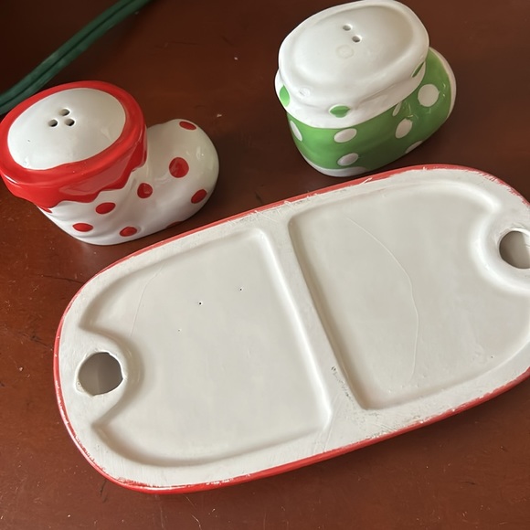 Christmas Salt Pepper Shaker Set - Picture 4 of 7